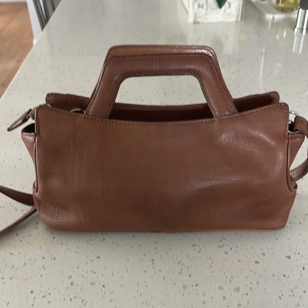 Longaberger So Rachel Handled Ckutch - Picture 2 of 4